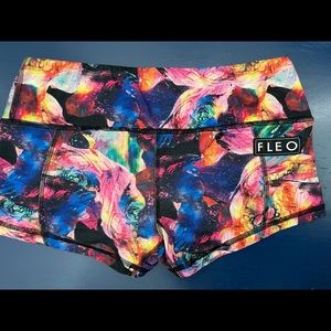 FLEO medium shorts